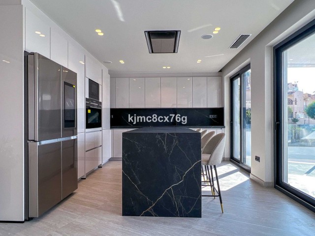 5 Sovrums Villa i El Faro