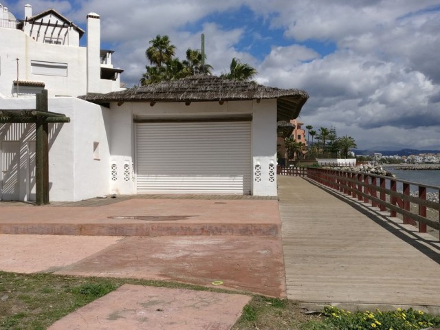 Commercial in Puerto Banús