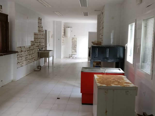 Commercial in Puerto Banús