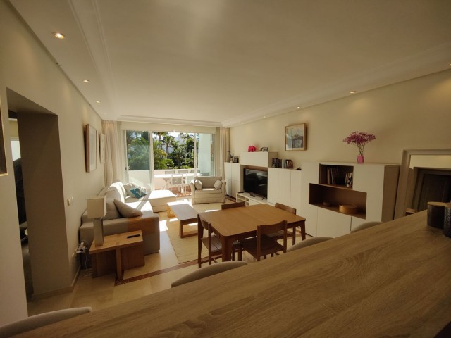 3 Bedrooms Apartment in Puerto Banús