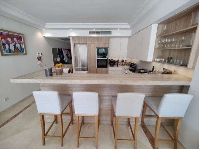 3 Bedrooms Apartment in Puerto Banús