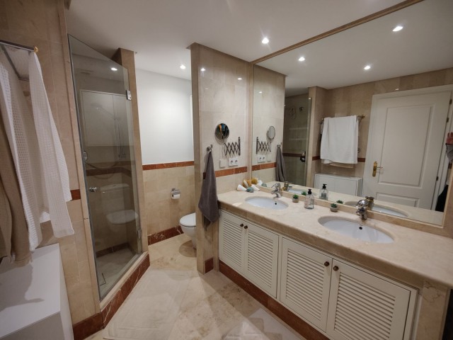3 Bedrooms Apartment in Puerto Banús