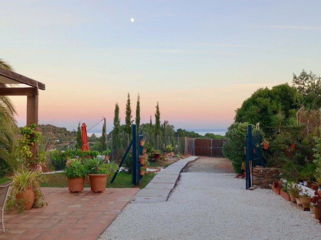 Villa avec 2 Chambres  à Selwo