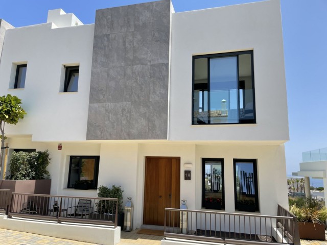 3 Sovrums Villa i Cabopino