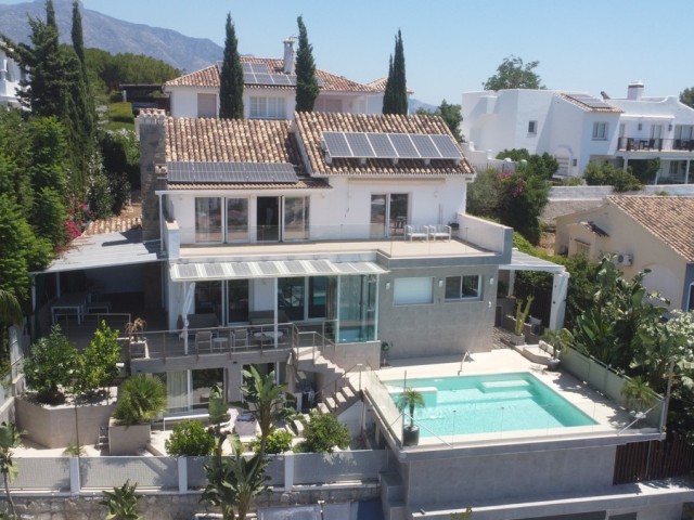 4 Schlafzimmer Villa in Nueva Andalucía