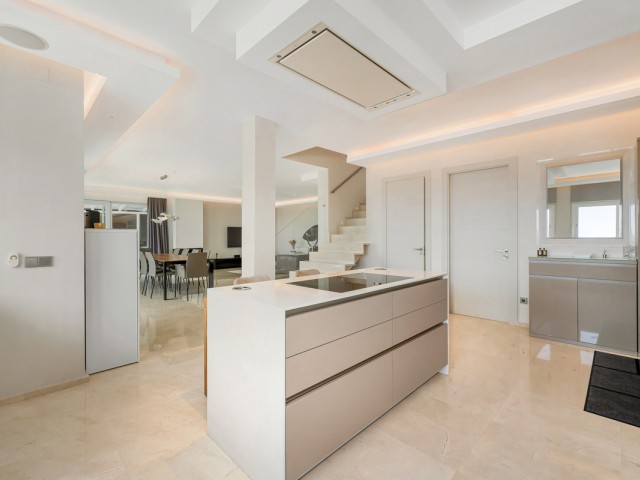 4 Schlafzimmer Villa in Nueva Andalucía