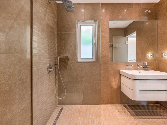 4 Schlafzimmer Villa in Nueva Andalucía