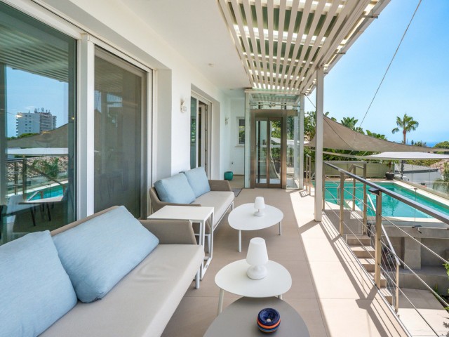 4 Schlafzimmer Villa in Nueva Andalucía