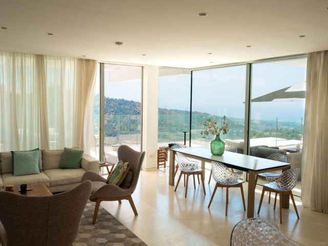 Appartement avec 3 Chambres  à Marbella