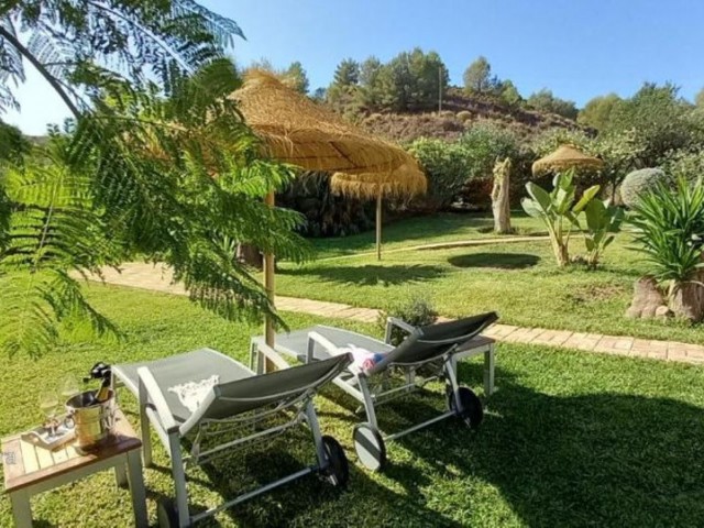 5 Soveroms Villa i Mijas