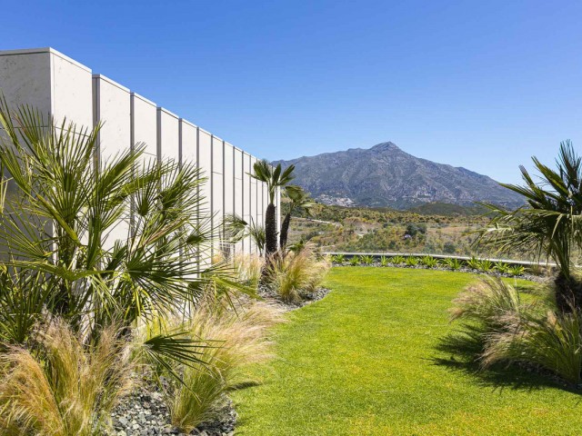 3 Bedrooms Apartment in Benahavís