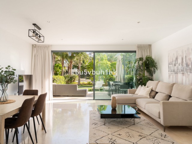 Maison mitoyenne avec 4 Chambres  à La Cala de Mijas