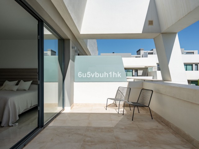 Maison mitoyenne avec 4 Chambres  à La Cala de Mijas
