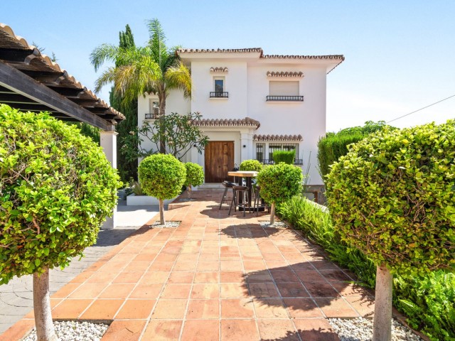 5 Soveroms Villa i Nueva Andalucía