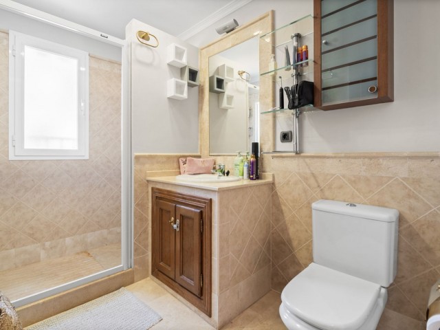 5 Soveroms Villa i Nueva Andalucía