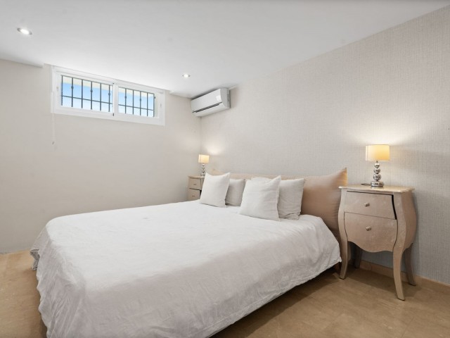 5 Soveroms Villa i Nueva Andalucía