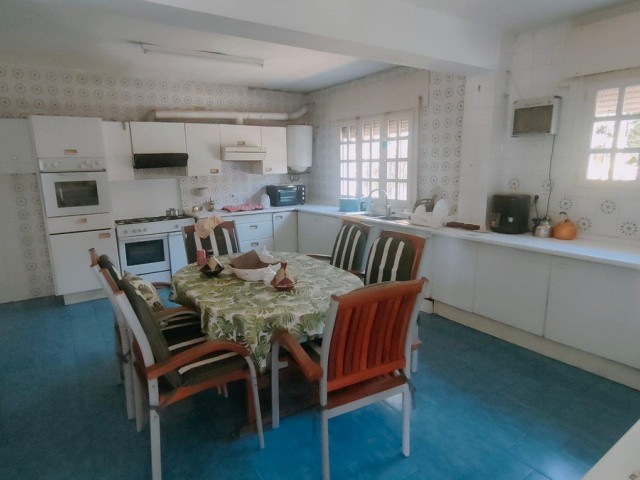 4 Soveroms Villa i Marbella