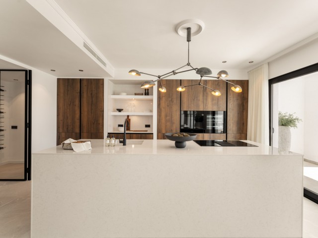 3 Bedrooms Apartment in Benahavís