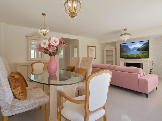 4 Bedrooms Townhouse in El Paraiso