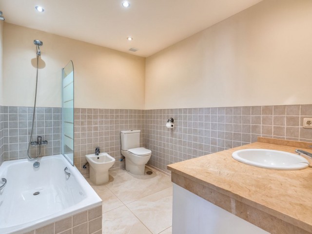 4 Bedrooms Townhouse in El Paraiso