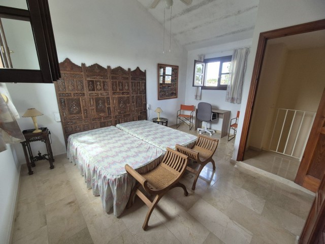 4 Slaapkamer Rijtjeshuis in Guadalmina Baja