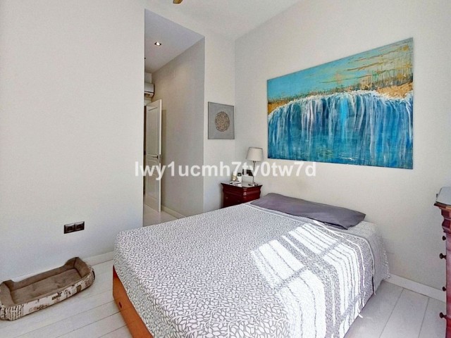 3 Bedrooms Apartment in Malagueta