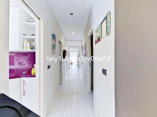 3 Bedrooms Apartment in Malagueta