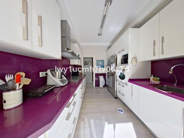 3 Bedrooms Apartment in Malagueta