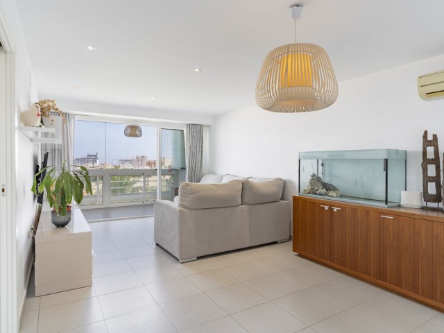2 Schlafzimmer Apartment in Torremolinos
