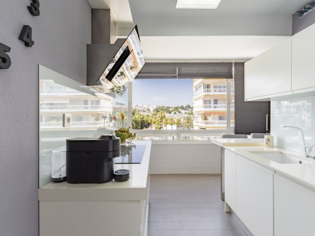 2 Schlafzimmer Apartment in Torremolinos