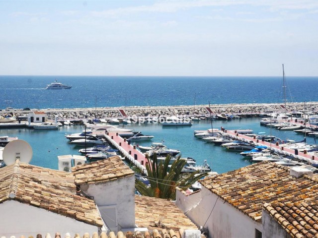 3 Bedrooms Apartment in Puerto Banús