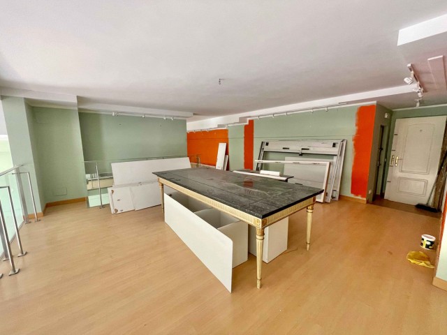 Commercial in Puerto Banús
