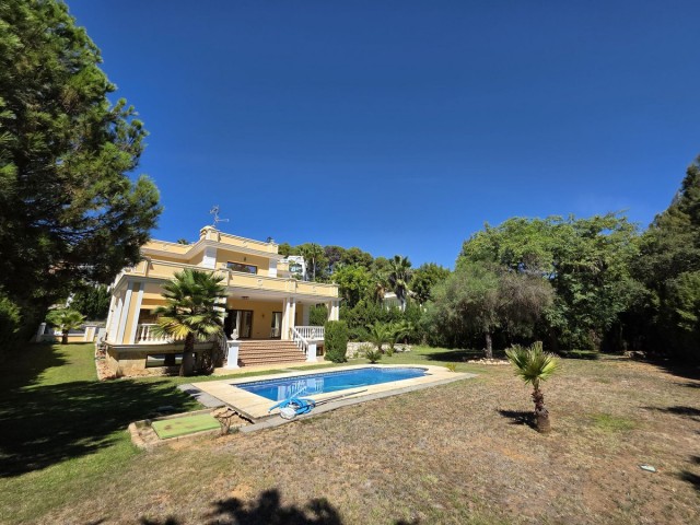 4 Bedrooms Villa in Las Chapas