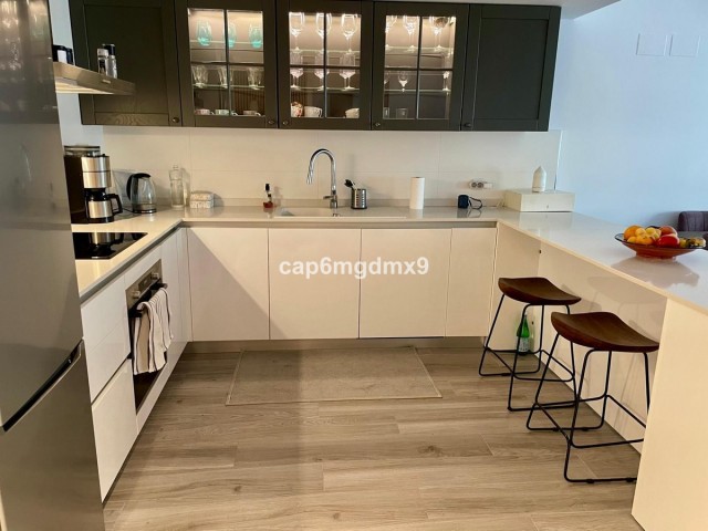 3 Bedrooms Apartment in Benahavís