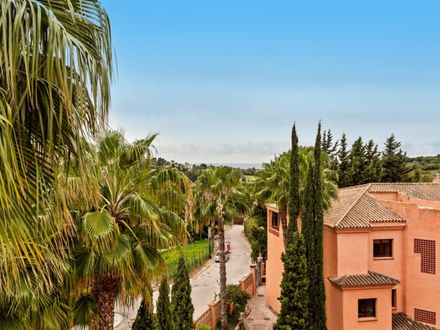 3 Bedrooms Apartment in Benahavís