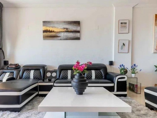 2 Bedrooms Apartment in Selwo
