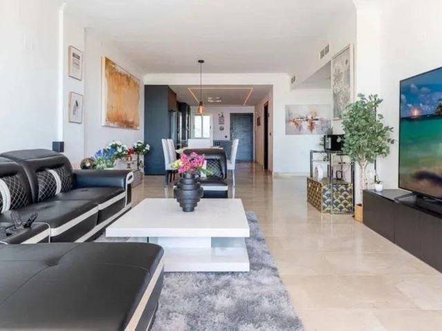 2 Bedrooms Apartment in Selwo