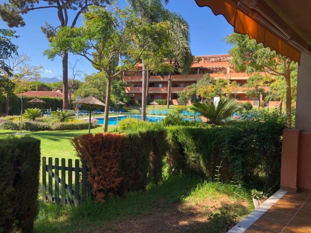 2 Bedrooms Apartment in Elviria