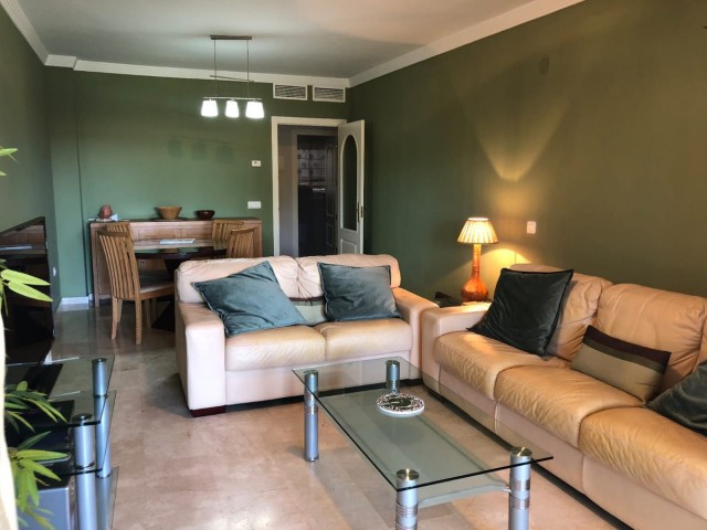 2 Bedrooms Apartment in Elviria