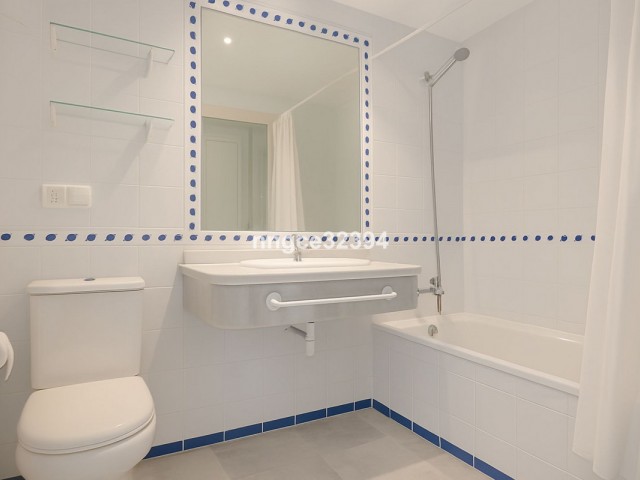 5 Bedrooms Apartment in San Pedro de Alcántara