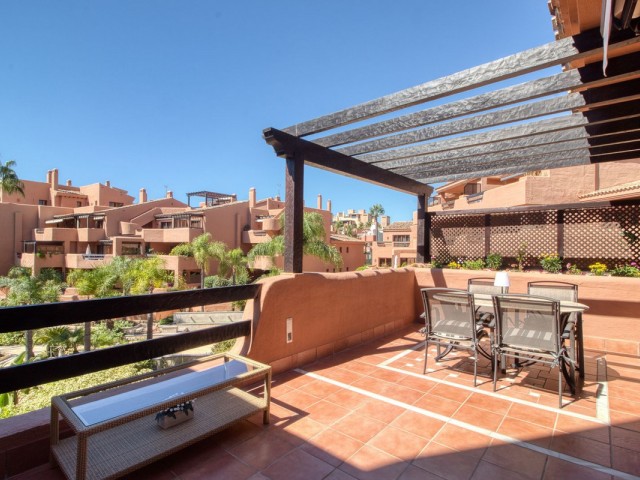 2 Bedrooms Apartment in Estepona