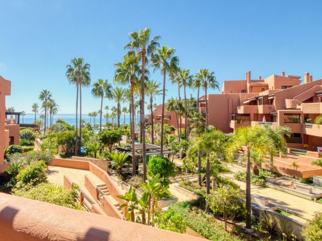 2 Bedrooms Apartment in Estepona