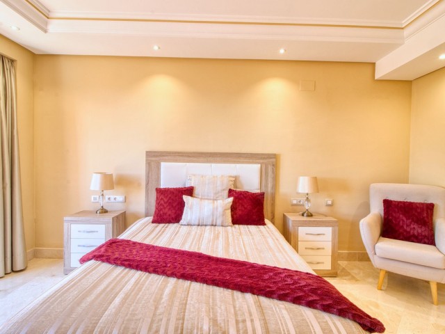 2 Bedrooms Apartment in Estepona