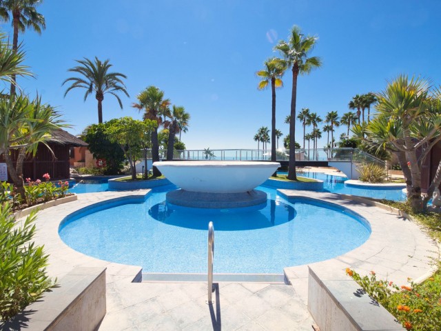 2 Bedrooms Apartment in Estepona