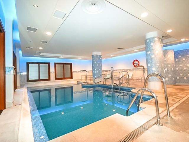 2 Bedrooms Apartment in Estepona