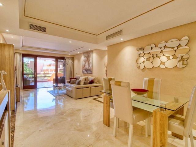 2 Bedrooms Apartment in Estepona