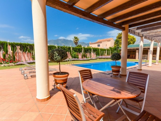 Villa avec 7 Chambres  à Benalmadena