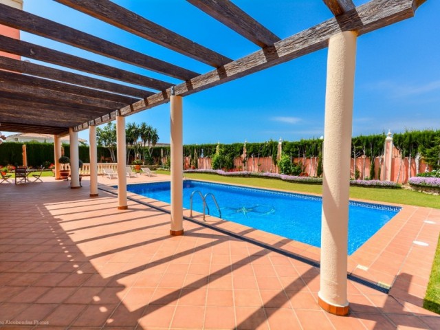 7 Bedrooms Villa in Benalmadena