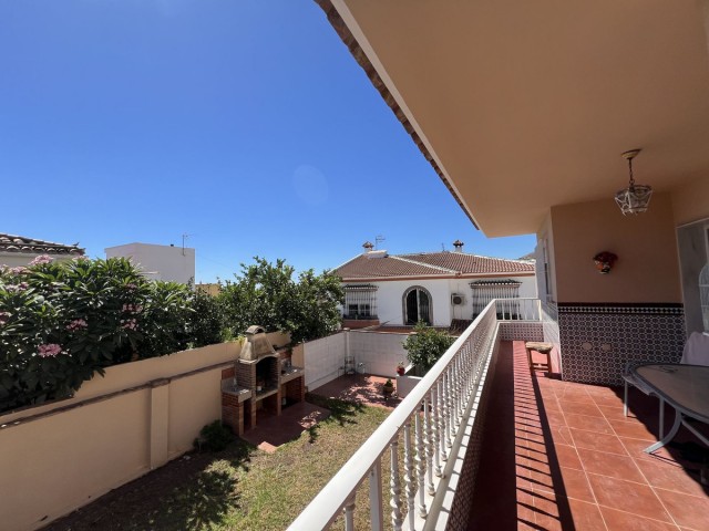 5 Bedrooms Villa in Benalmadena