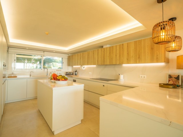 Penthouse in Estepona
